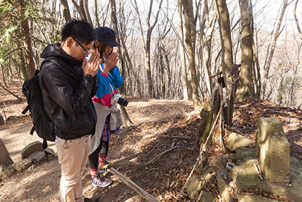 西肩峠(六地蔵の峠)2/5