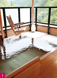 甲州西山温泉 慶雲館1/3